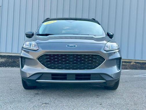 Gray 2021 Ford Escape SE