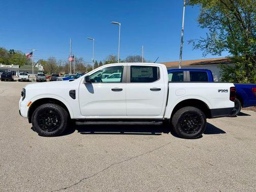 Oxford White 2025 Ford Ranger XLT