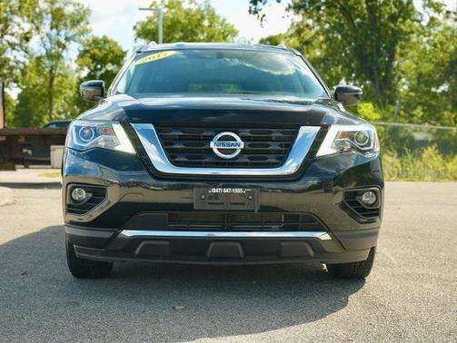 2017 Nissan Pathfinder SV