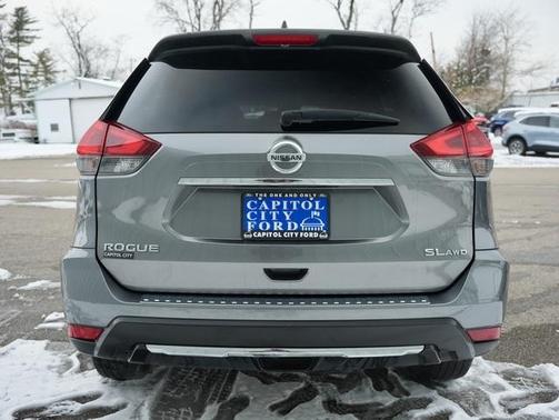 2018 Nissan Rogue SL