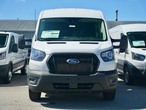 2025 Ford Transit-250 148 WB Medium Roof Cargo
