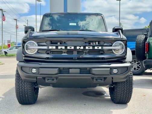 Shadow Black 2026 Ford Bronco Outer Banks