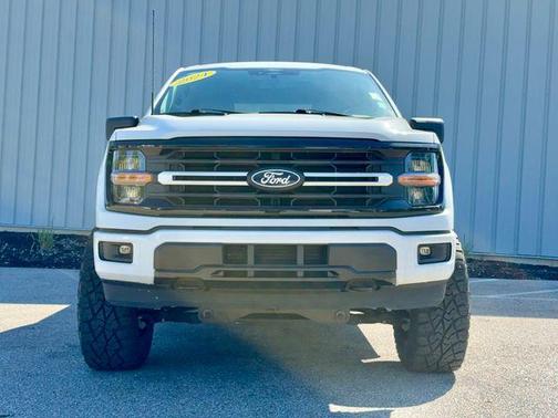 Oxford White 2024 Ford F-150 XLT