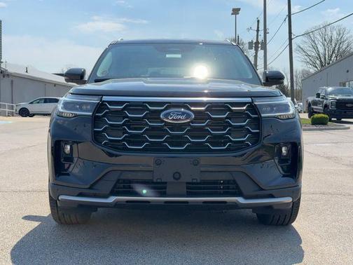 Agate Black Metallic 2026 Ford Explorer Platinum