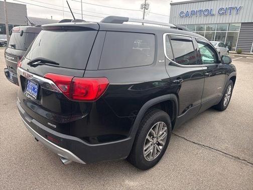 2017 GMC Acadia SLE-2