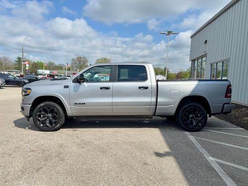 Billet Silver Metallic Clearcoat 2024 RAM 1500 Limited