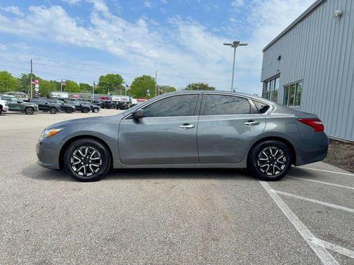 Gun Metallic 2017 Nissan Altima 2.5 S