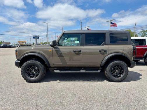 Gray 2026 Ford Bronco Badlands