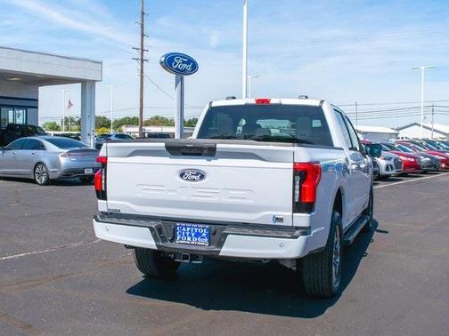 2025 Ford F-150 Lightning Flash