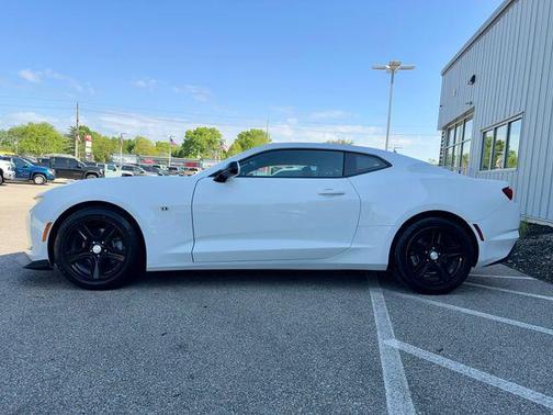 Summit White 2023 Chevrolet Camaro 1LT