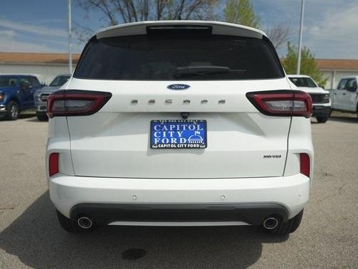 2025 Ford Escape ST-Line Elite