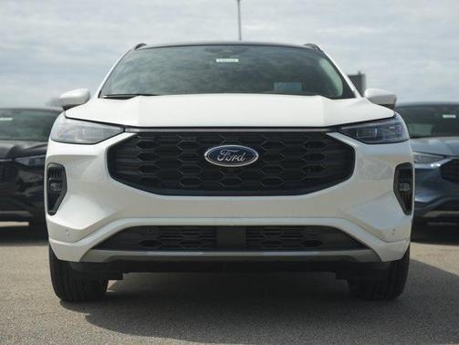 2025 Ford Escape ST-Line Elite