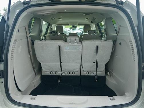 2021 Chrysler Pacifica Touring-L