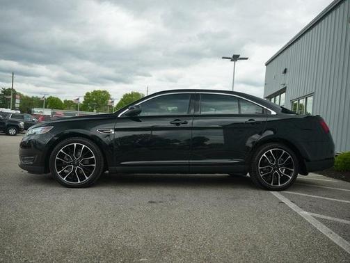 2017 Ford Taurus SEL