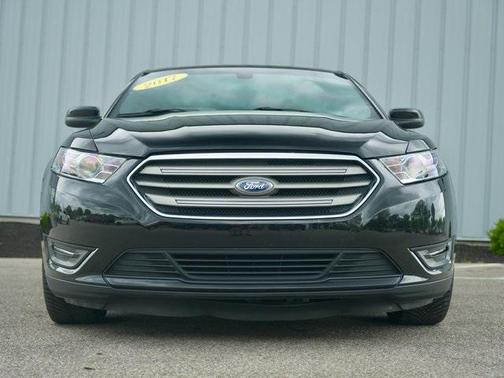 2017 Ford Taurus SEL