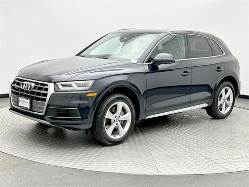 2020 Audi Q5 45 Premium Plus