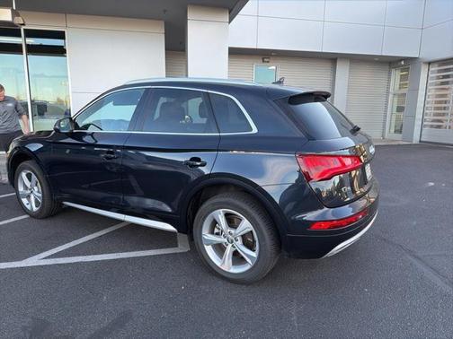 2020 Audi Q5 45 Premium Plus