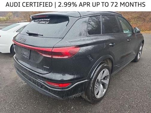 2025 Audi Q6 e-tron Premium Plus quattro