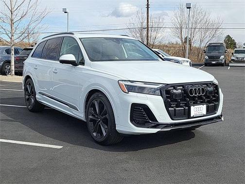 2026 Audi Q7 55 Premium Plus