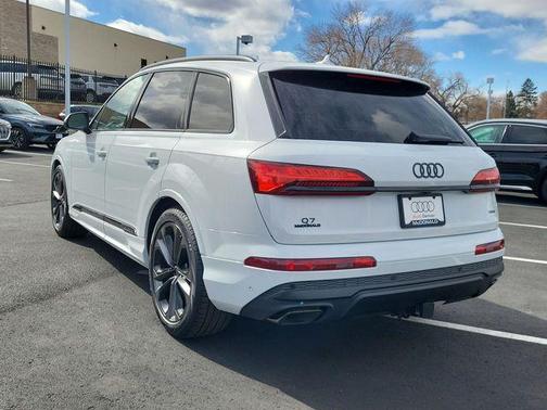 2026 Audi Q7 55 Premium Plus