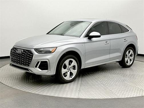 2022 Audi Q5 45 S line Premium Plus
