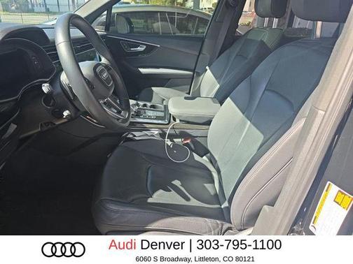 Mythos Black Metallic 2023 Audi Q7 55 Prestige