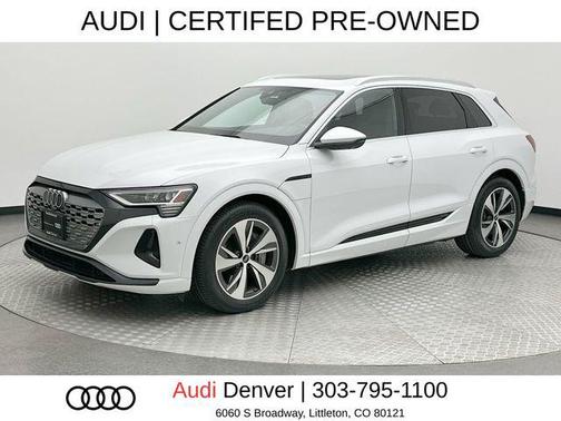 Glacier White Metallic 2024 Audi Q8 e-tron Premium Plus