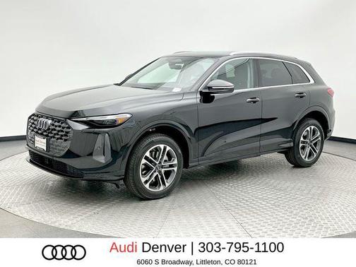 Mythos Black Metallic 2025 Audi Q5 Premium TFSI quattro S tronic