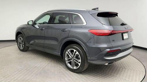 2025 Audi Q5 Premium TFSI quattro S tronic