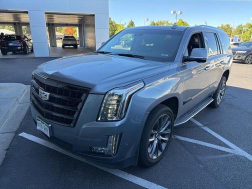 2019 Cadillac Escalade Luxury