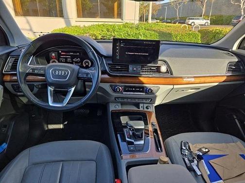 2022 Audi Q5 45 S line Premium Plus