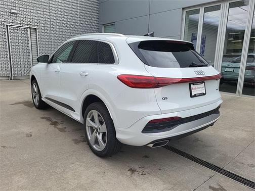 2025 Audi Q5 Premium Plus