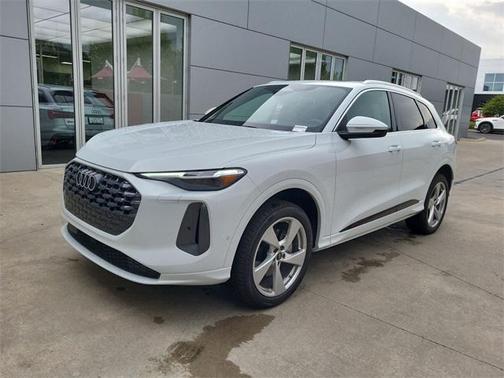 2025 Audi Q5 Premium Plus
