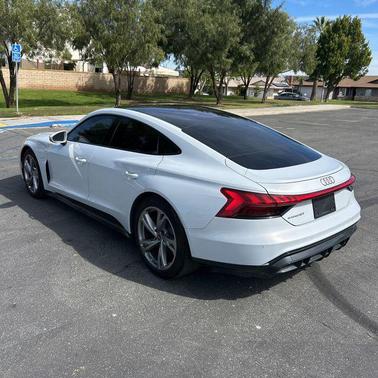 2024 Audi e-tron GT Premium Plus quattro