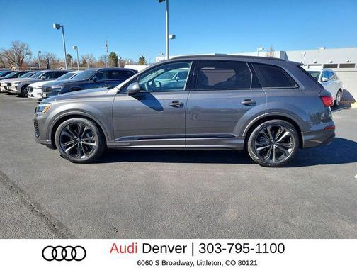 Samurai Gray Metallic 2026 Audi Q7 55 Premium Plus