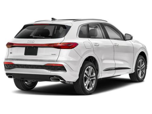 Arkona White 2025 Audi Q5 Premium TFSI quattro S tronic