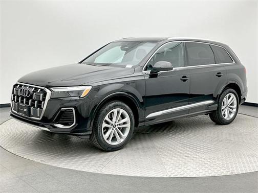 2025 Audi Q7 55 Premium