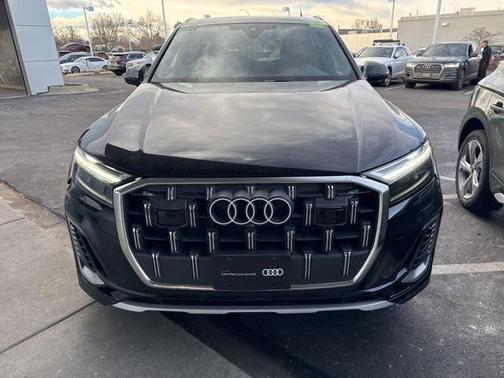 2025 Audi Q7 55 Premium