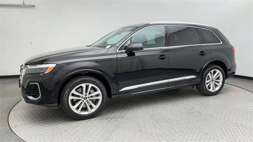 2025 Audi Q7 55 Premium