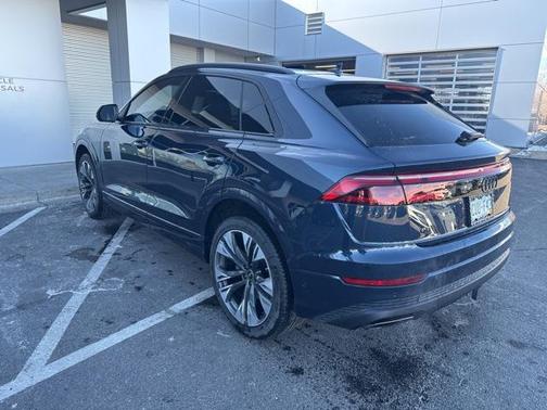 2024 Audi Q8 55 Premium
