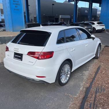 2018 Audi A3 e-tron 1.4T Premium