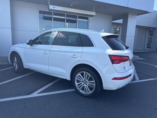 2019 Audi Q5 2.0T Premium Plus