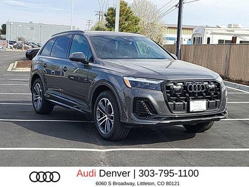 Samurai Gray Metallic 2026 Audi Q7 45 Premium
