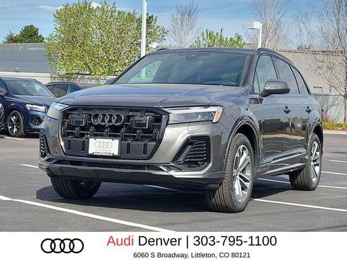 Samurai Gray Metallic 2026 Audi Q7 45 Premium