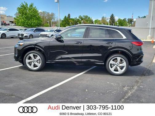 Mythos Black Metallic 2026 Audi Q5 Premium Plus TFSI quattro S tronic
