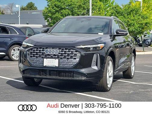 Mythos Black Metallic 2026 Audi Q5 Premium Plus TFSI quattro S tronic
