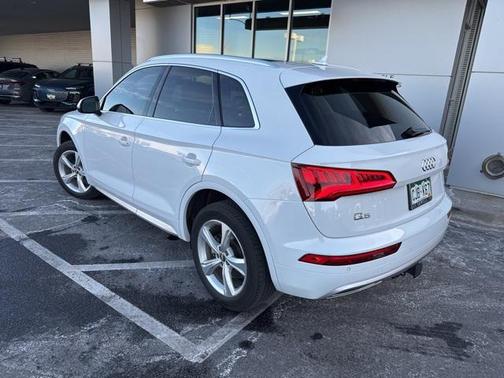2020 Audi Q5 45 Premium Plus