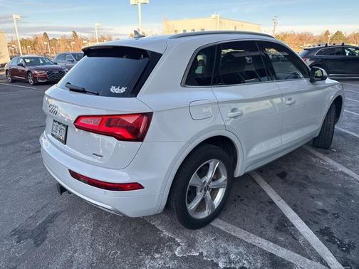 2020 Audi Q5 45 Premium Plus