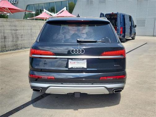 2025 Audi Q7 55 Premium Plus