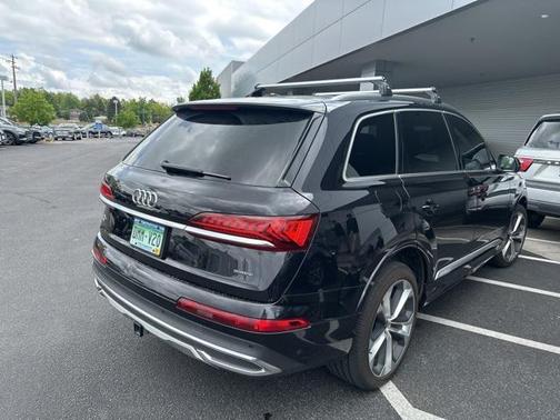 2021 Audi Q7 55 Premium Plus